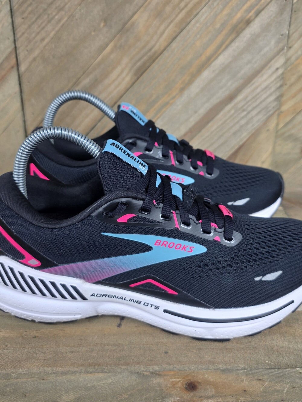 Brooks Adrenaline GTS 23 GTX Womens Athletic Running Shoes Size 8 Black Pink